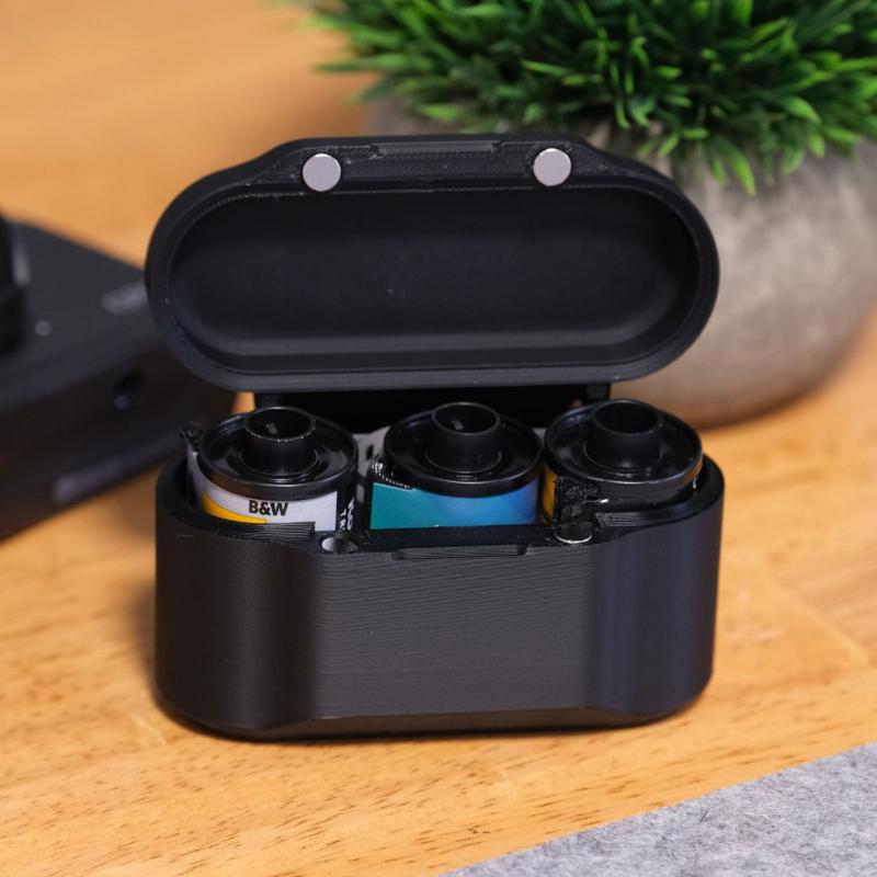 Travel Film Storage Box for 35 - đánh giá và giá Outdoor Adventure Films